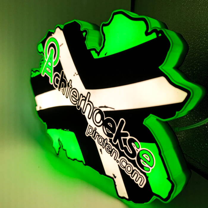 logo lamp