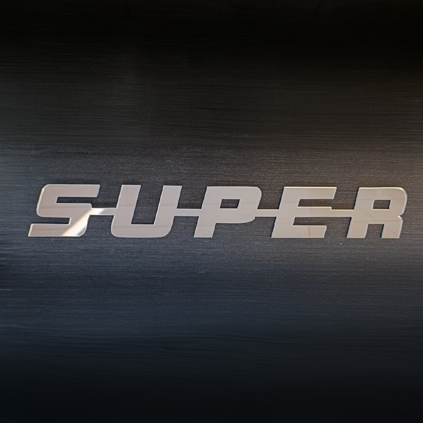 super logo vrachtwagen